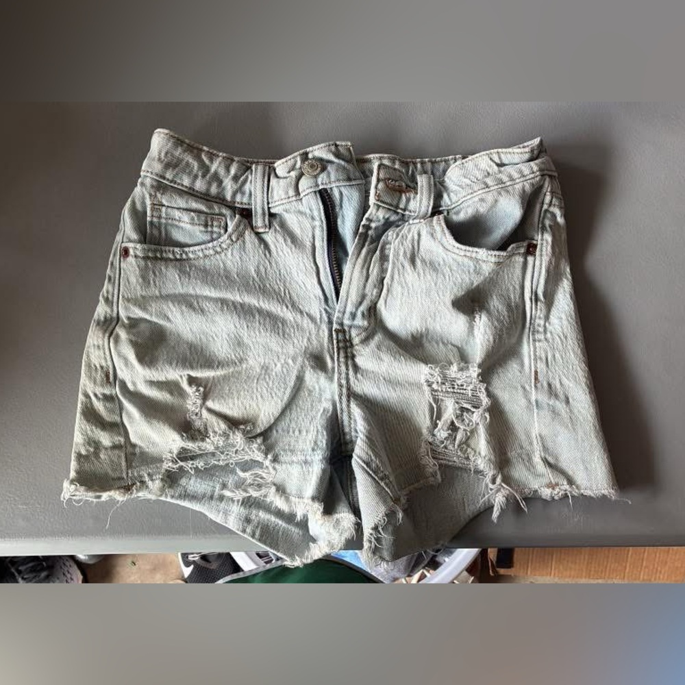 Distressed Light Wash Women's Shorts